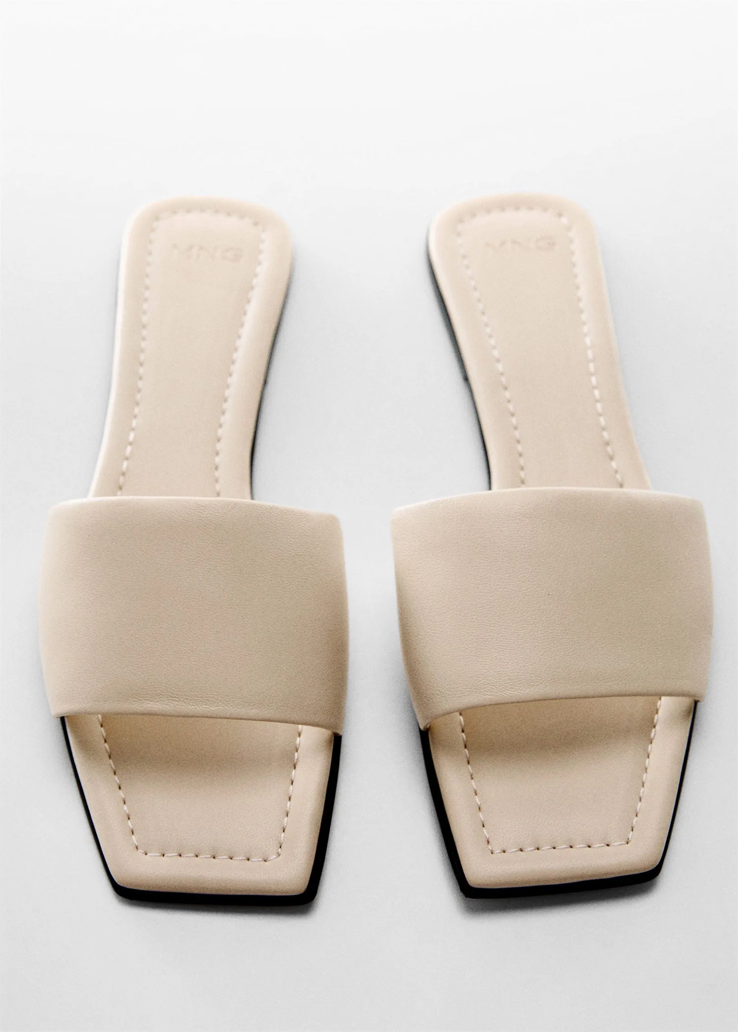 100% Leather sandals