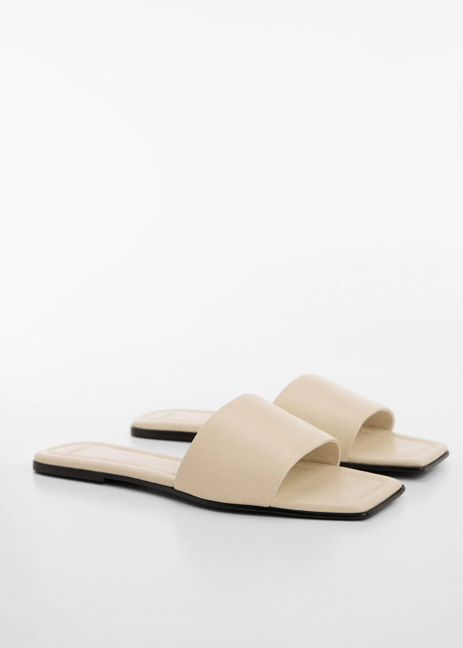 100% Leather sandals