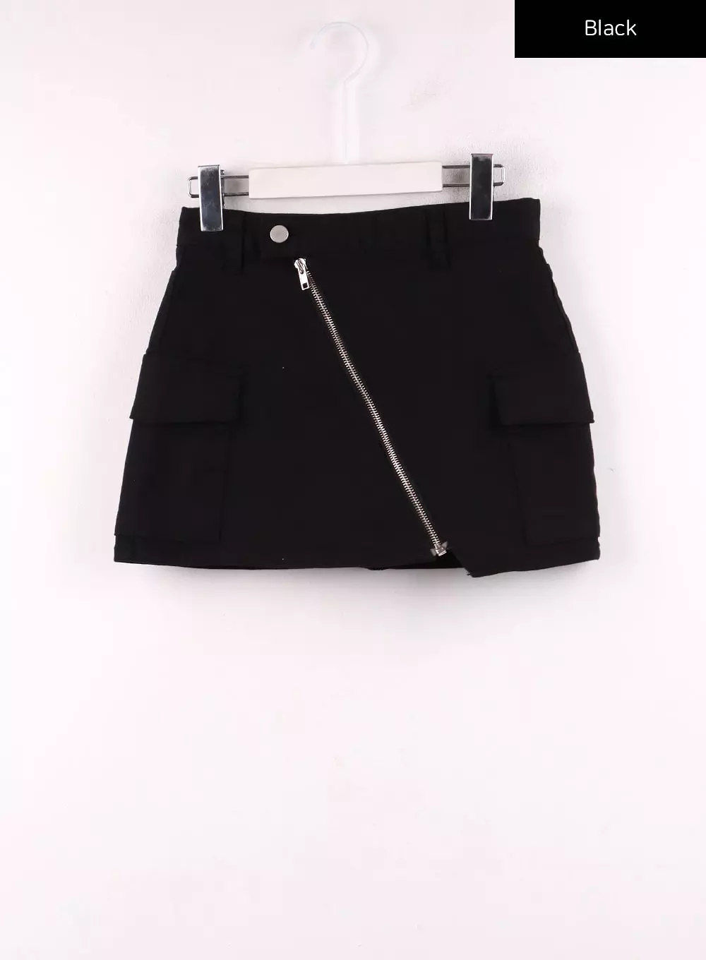 Asymmetrical Zip Cargo Mini Skirt IJ430