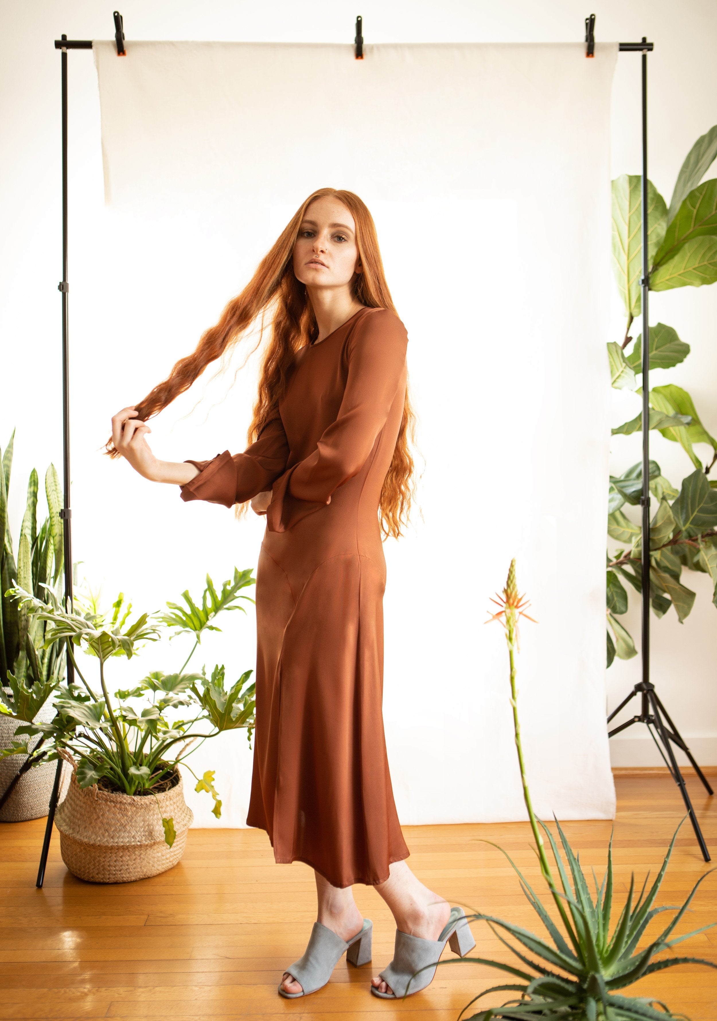 Nina Dress / Sugar Almond Brown Silk