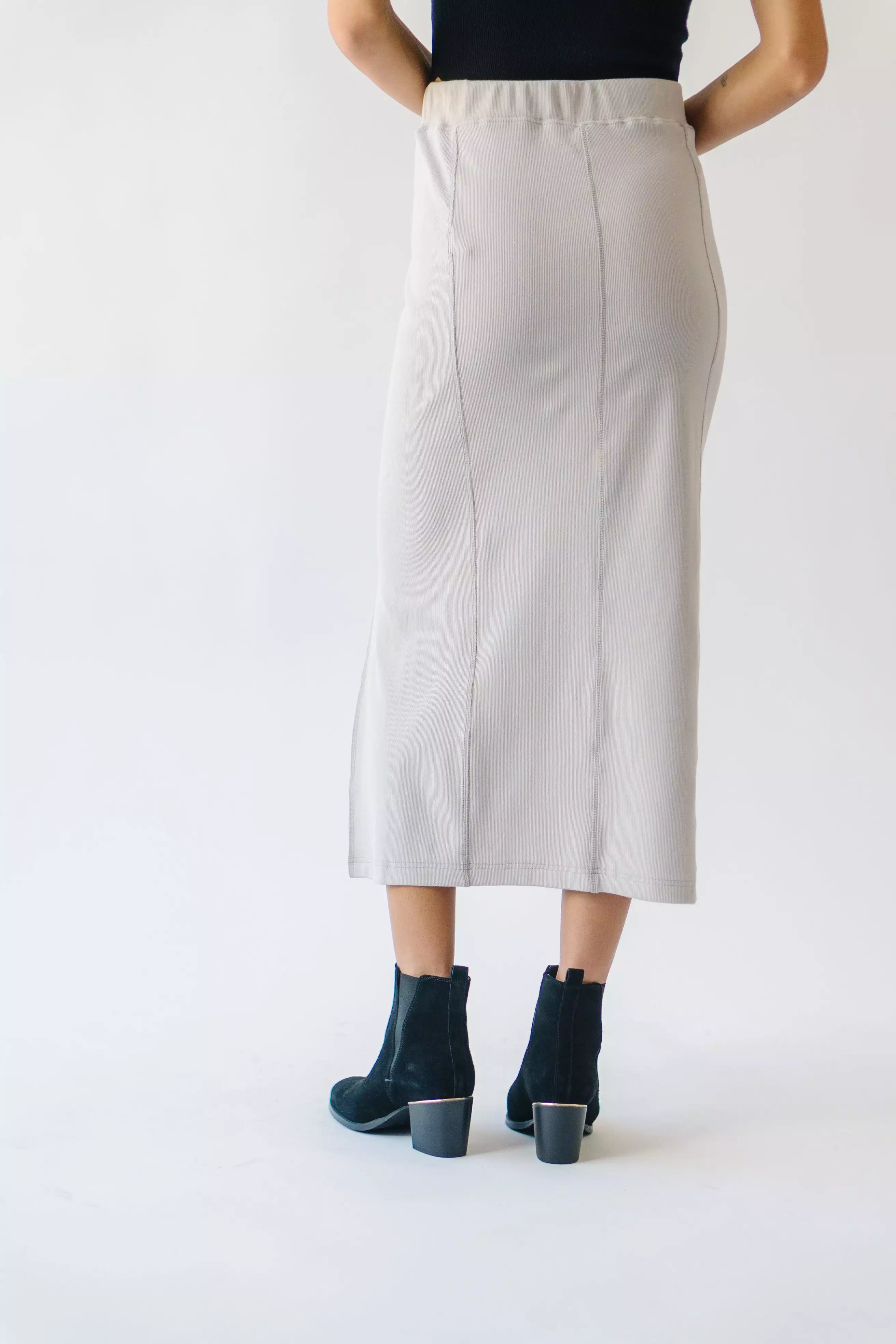 The Alpharetta Knit Skirt in Light Grey